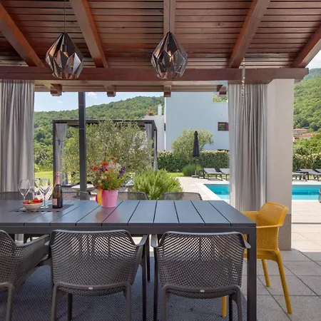 Villa Modern Susanj With Outdoor Pool In Opatija