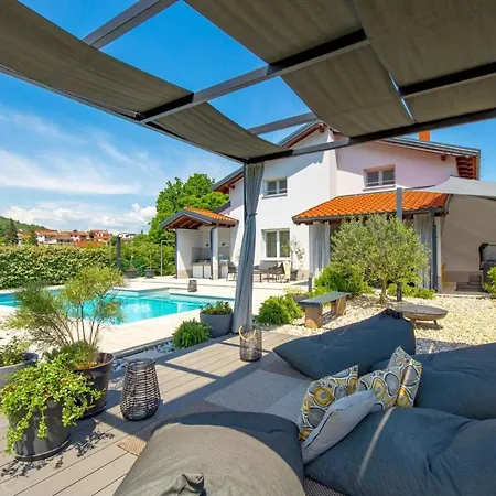 Villa Modern Susanj With Outdoor Pool In Opatija